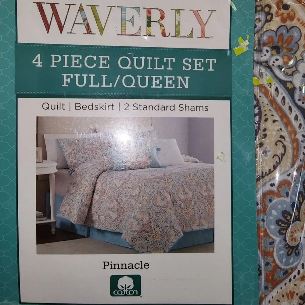 WAVERLY NWT PINNACLE QUEEN QUILT SET WITH SHAMS COMBO
